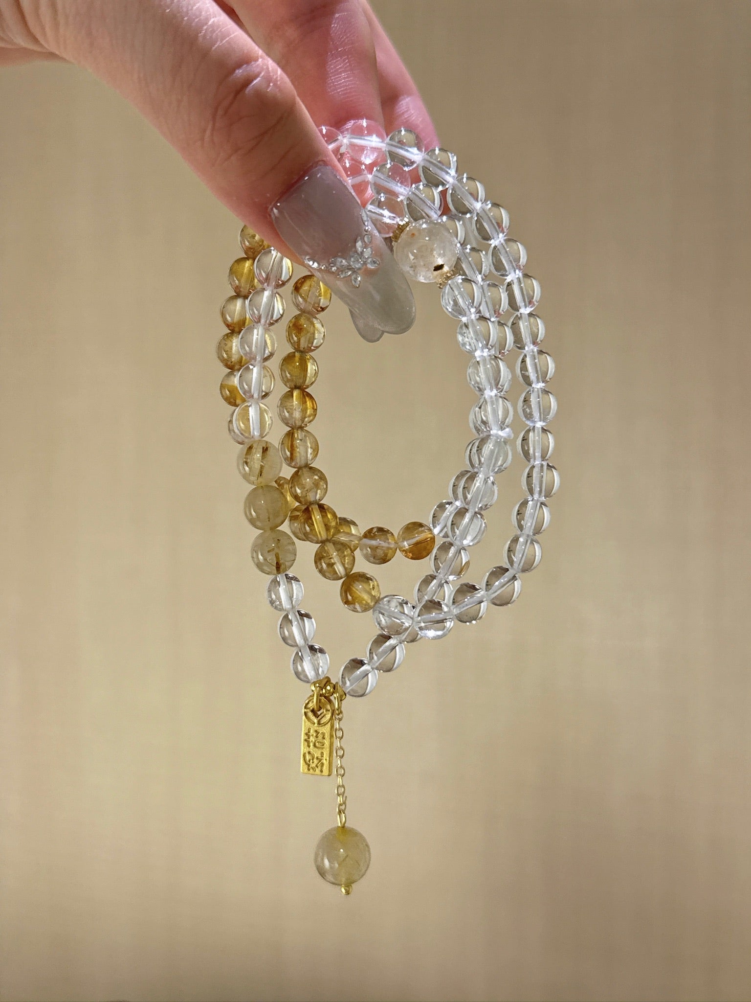 ▫️▪️ White crystal yellow tower crystal blonde crystal bracelet